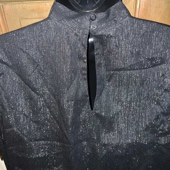 BB Dakota Black Whimsical Chic Shimmer Mock Neck Keyhole Back Blouse Size S - Picture 8 of 15